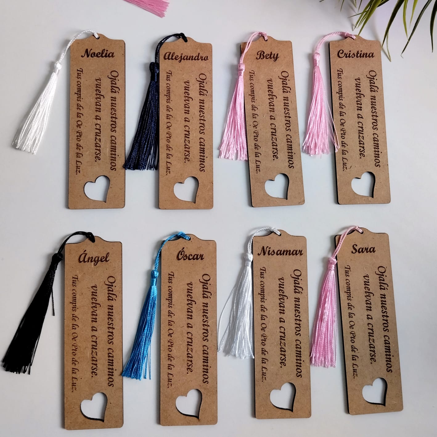 Marcapáginas de madera personalizado