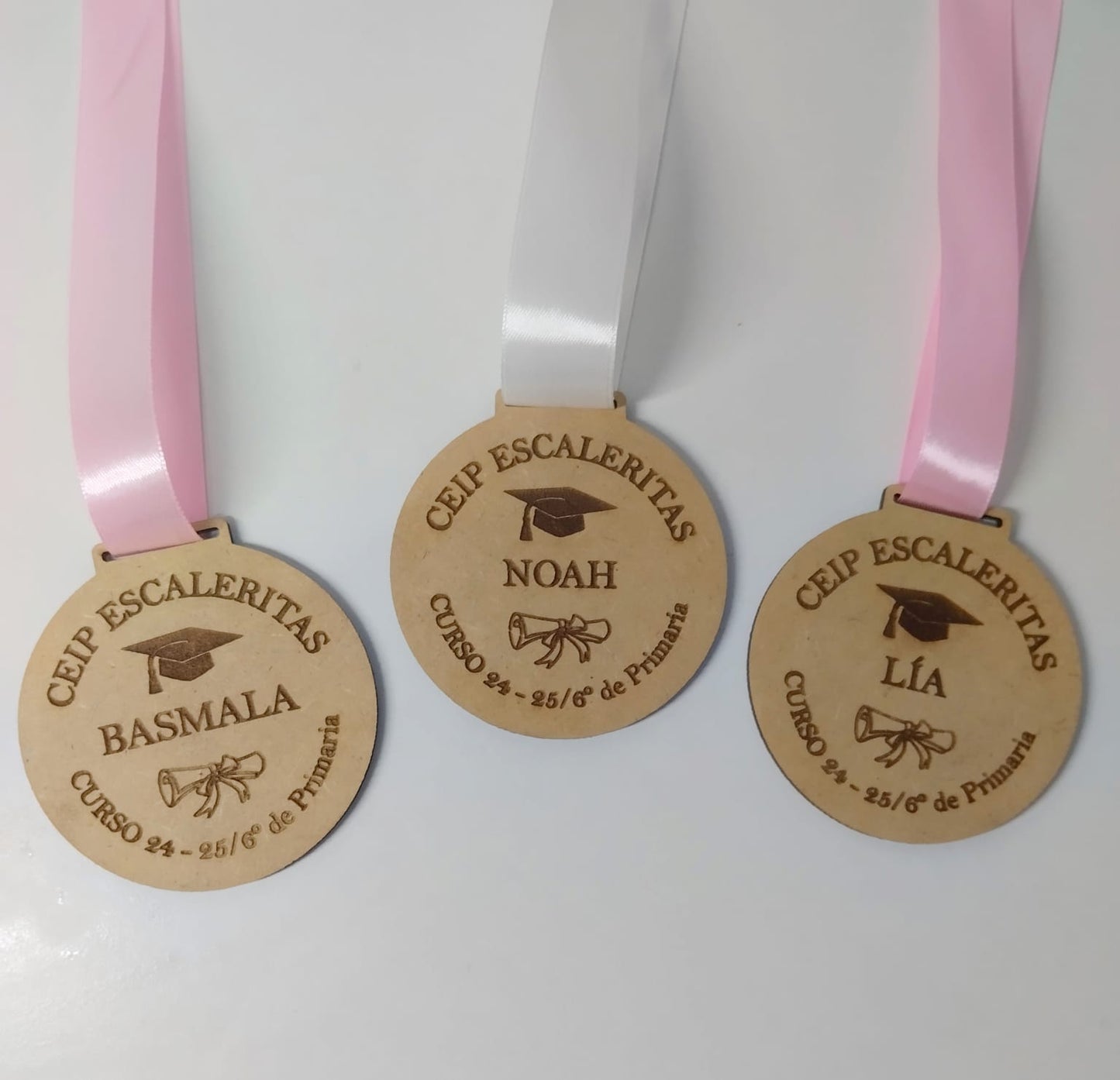 Medalla madera graduación