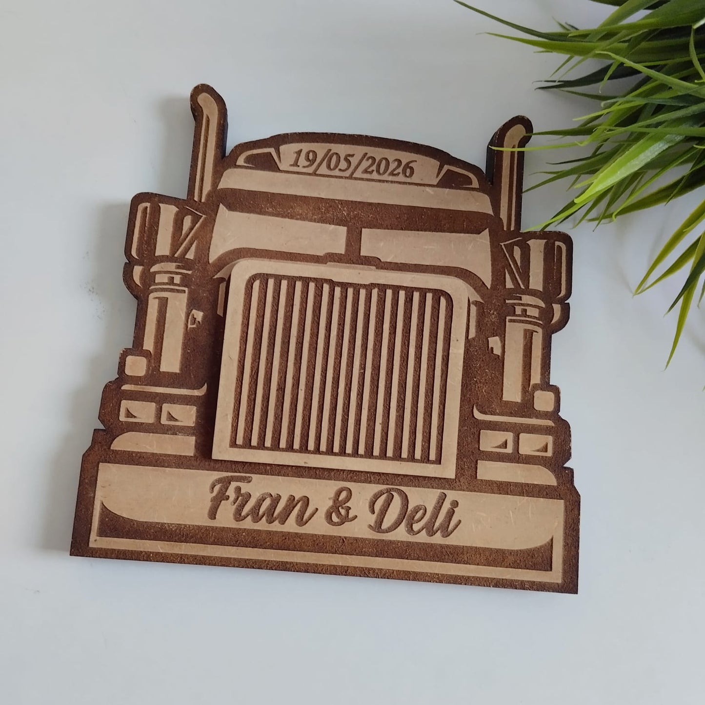 Porta alianzas camión personalizado