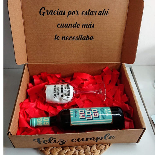 Caja de regalo con copa personalizada