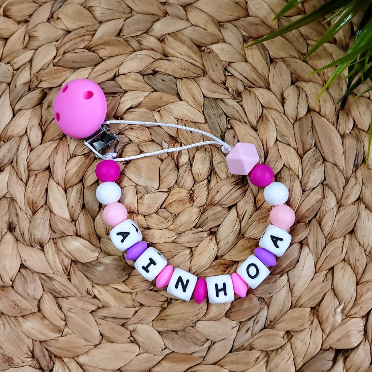 Chupetero rosa personalizado