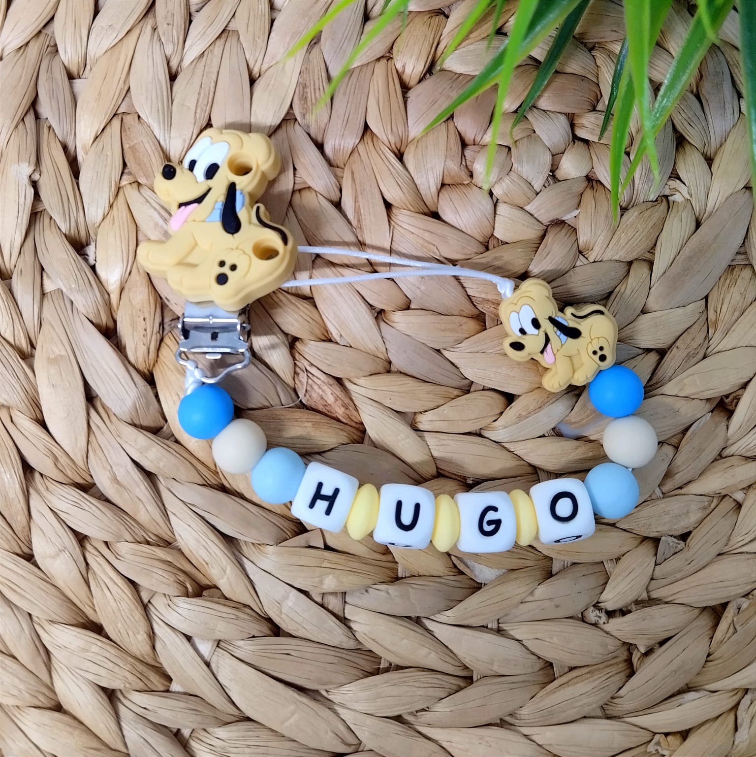 chupetero de silicona Pluto personalizado Canarias