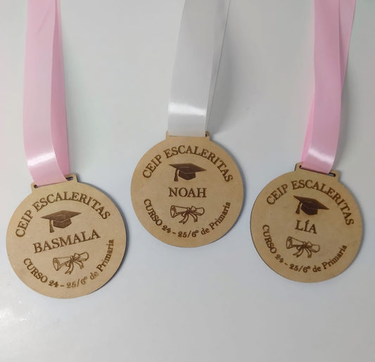 Medalla madera graduación
