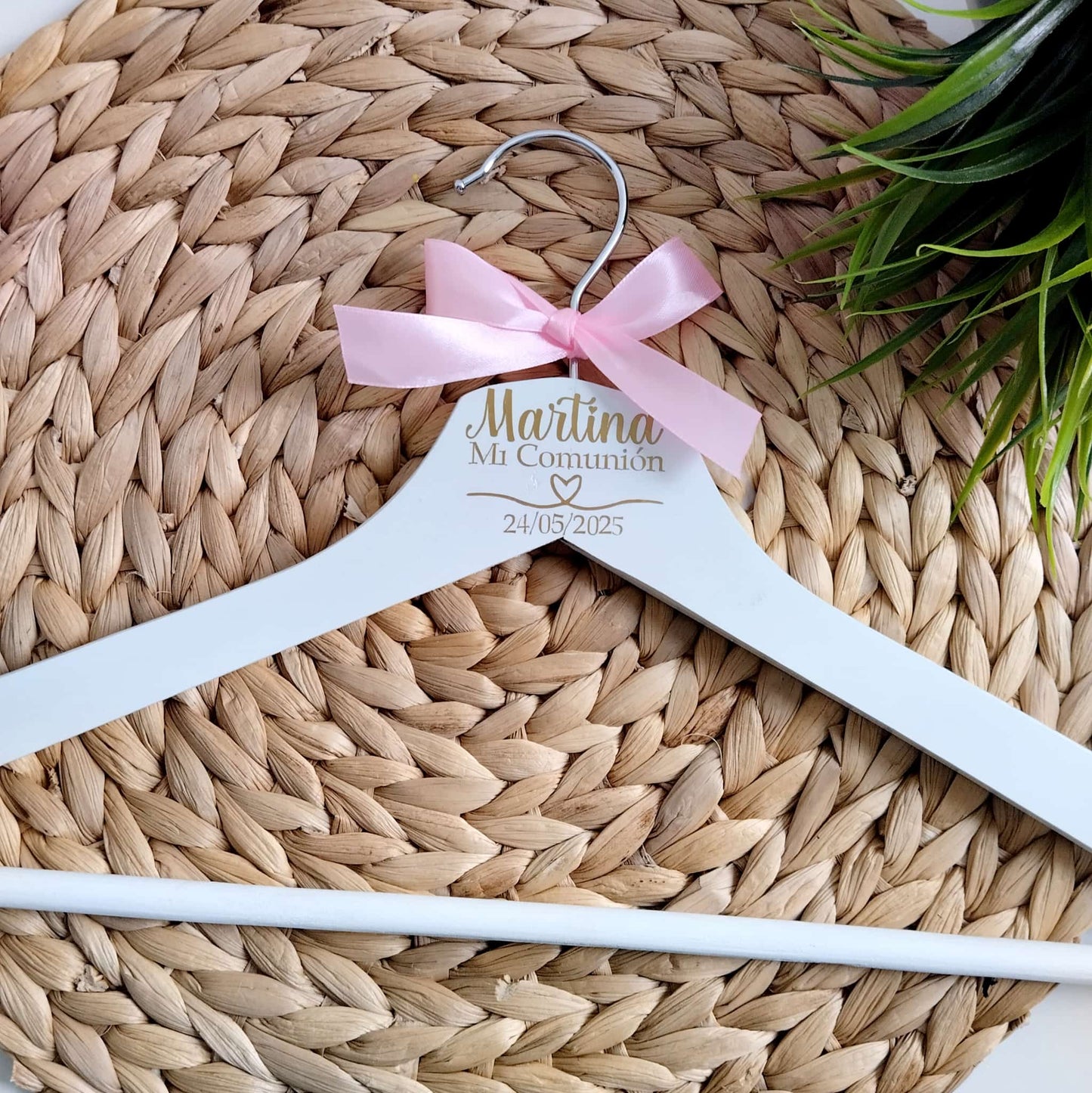 Percha personalizada comunión