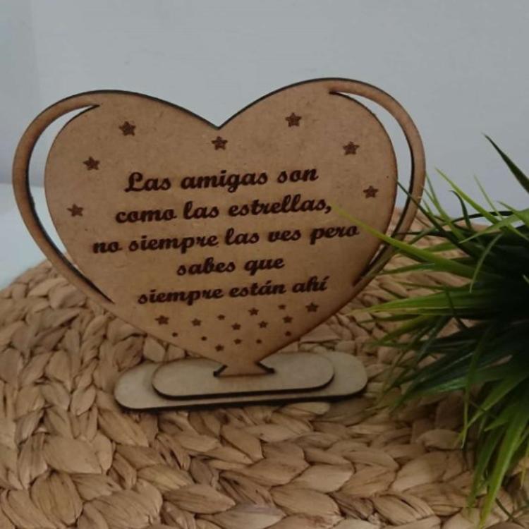 Placa de madera grabada corazón