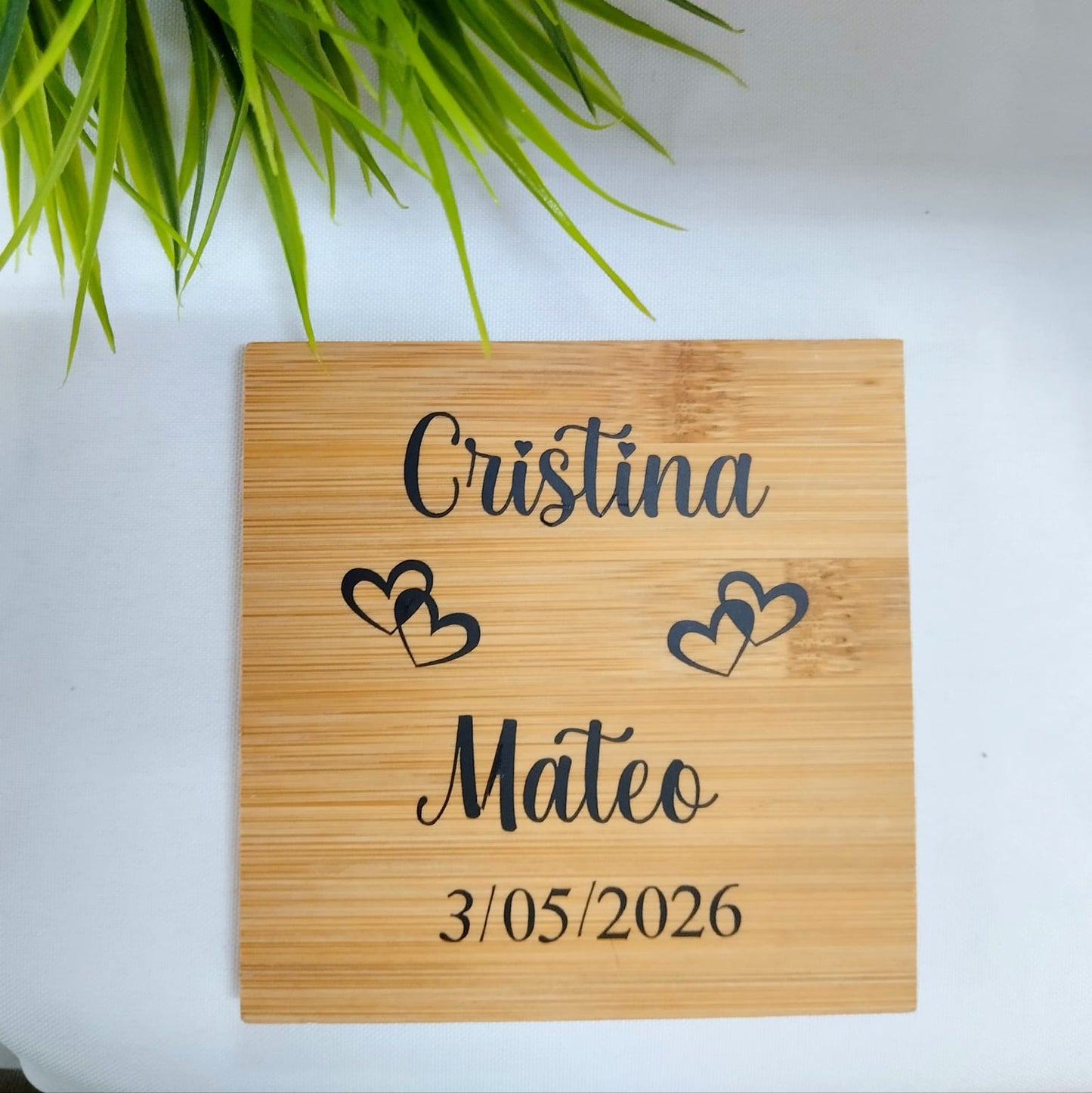 Posavasos con abridor personalizado