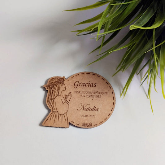 Recordatorios de madera personalizados para comunión