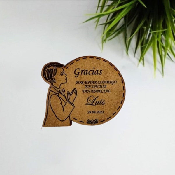 Recordatorios de madera personalizados para comunión